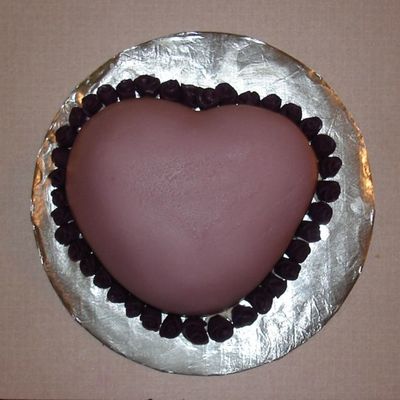 Fondant Cupcake With Fondant Petit Roses