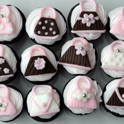 Mini Purse Cupcakes