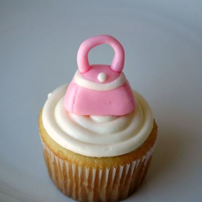 Pink Purse Cupcake