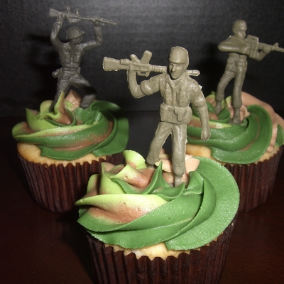 Army Cupcakes