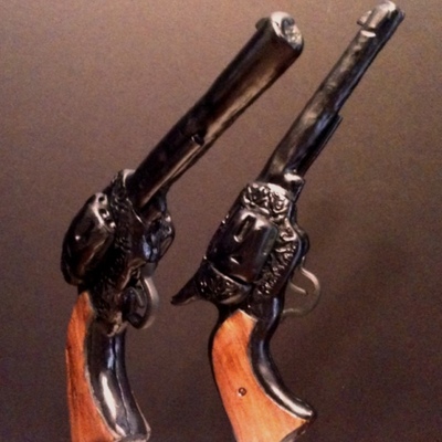 6 Shooter Western Style Revolver