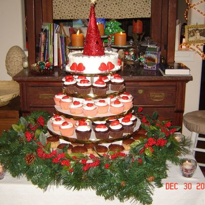 Xmas Wedding Cupcake Tree
