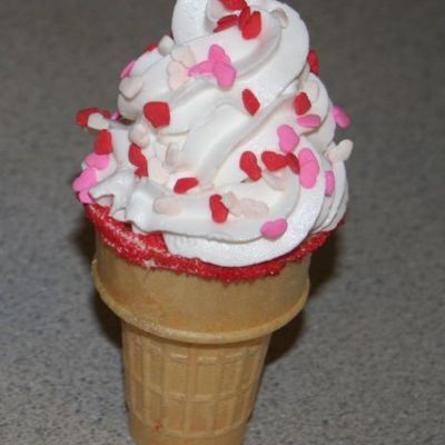Valentines Ice Cream Cup Cakes