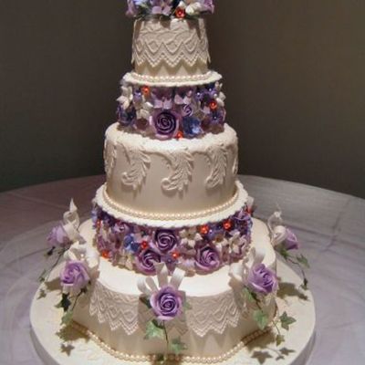 Lot's A Flowers/lace