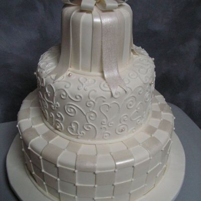 Pearl Clay Accents Wedding