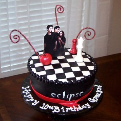 Twilight Eclipse Cake