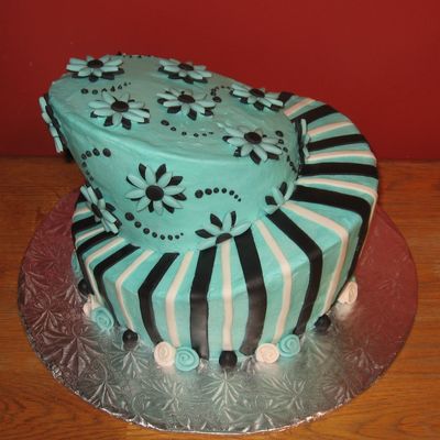 Anniversary Cake/1St Topsy Turvy