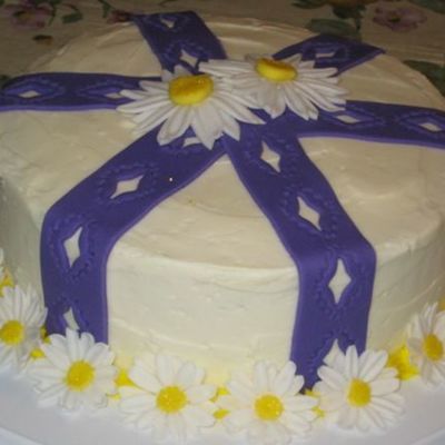 Daisy Cake