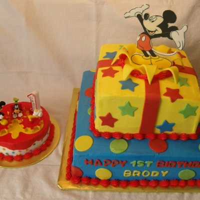 Mickey Mouse 1St Birthday & Smash Cake