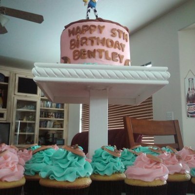 Jesse's Round-Up Cupcake Display