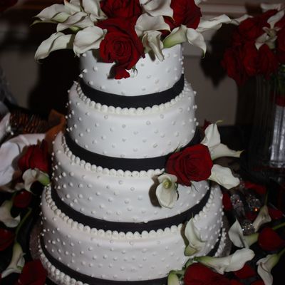 Black And White Cake