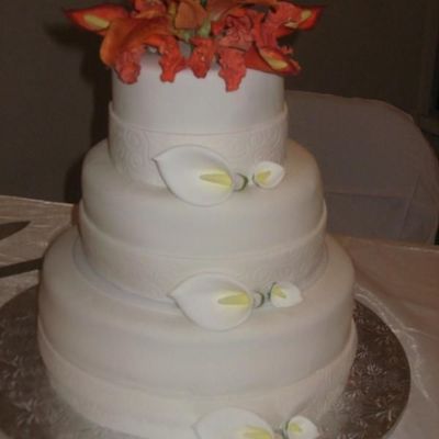 Calla Lilly Wedding Cake