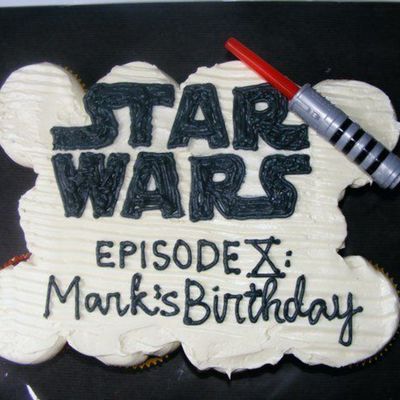 Star Wars Cupcake Cake