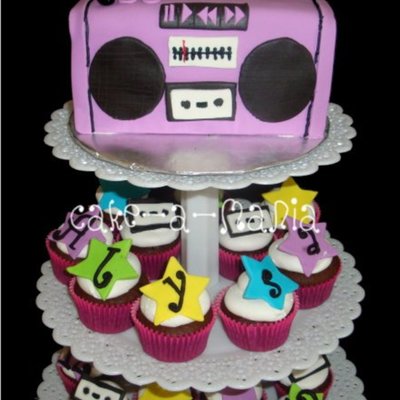 80S Boombox Cake Tower