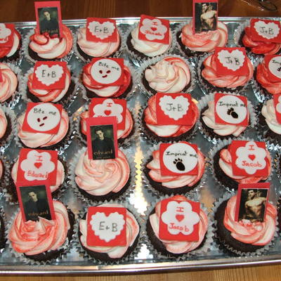 New Moon Cupcakes