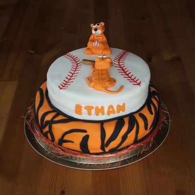 Tigers Playing Ball