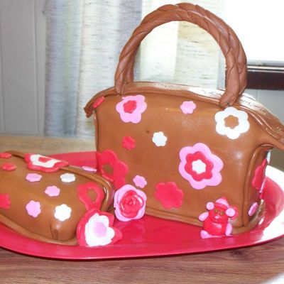My First Purse Cake