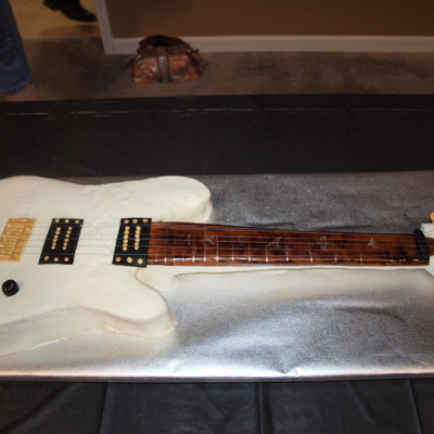 Guitar Cake