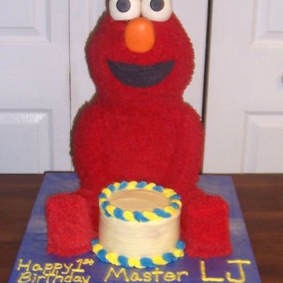 Elmo Sitting Up