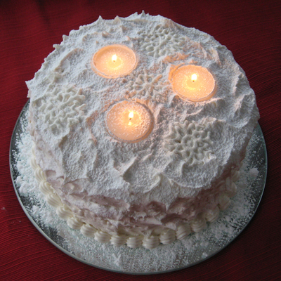 Snowy Snowflake Centerpiece Candle Cake
