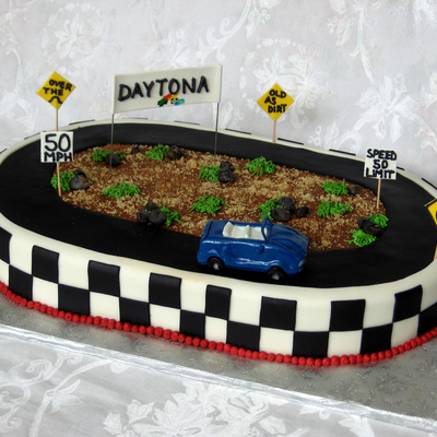 Racetrack Cake For A Daytona 500 Fan