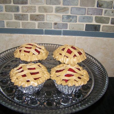 Cherry Pie Cupcakes