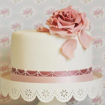 Romantic Rose Cake
