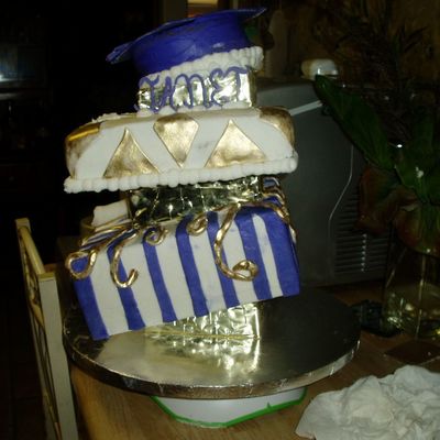 Grad Cake