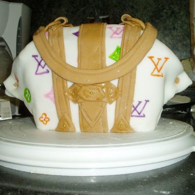 Louis Vuitton Purse Cake