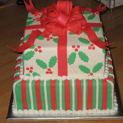 Christmas Wedding Cake