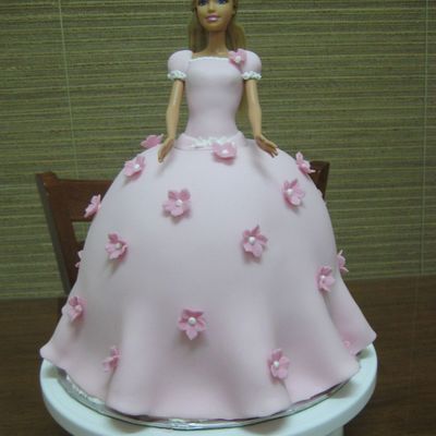 Barbie Cake