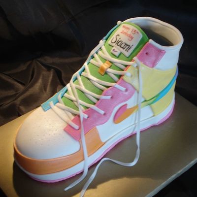 Nike Dunk Cake