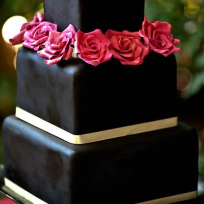 Black Fondant Cake With Gumpaste Roses
