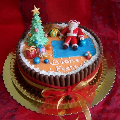 Santa Claus And Christmas Tree