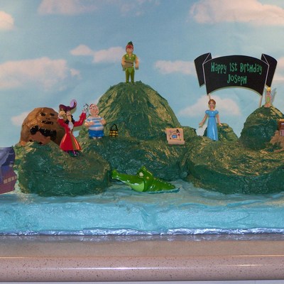 Peter Pan Neverland Cake