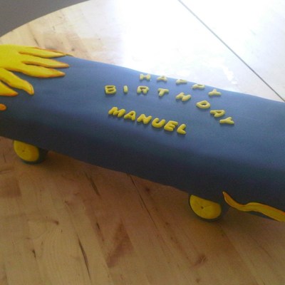 Skateboard Cake