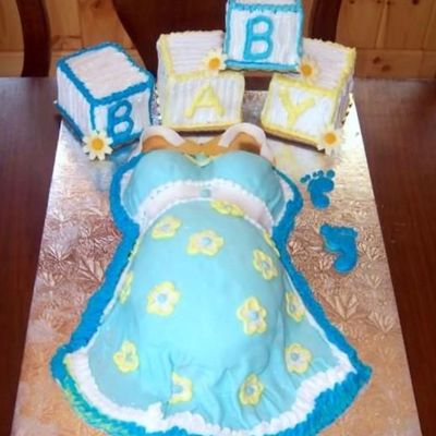 Chellys Baby Shower Cake