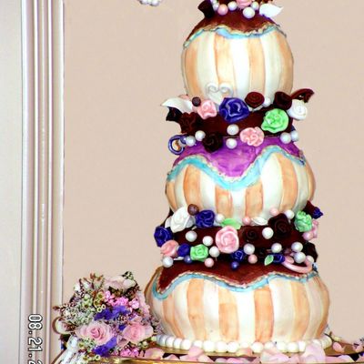 Threedonuts Wedding Cake