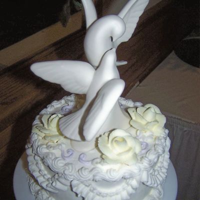 Buttercream Wedding Cake (Top Layer)