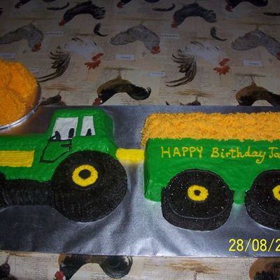 Tractor Cake