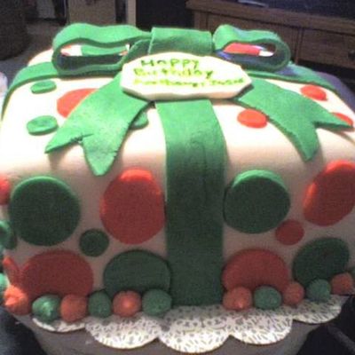 Christmas Present Cake Side View