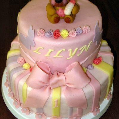 1St Bday Cake For Niece:)