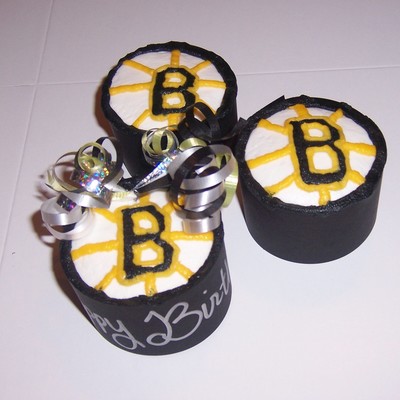 Boston Bruins Cupcakes