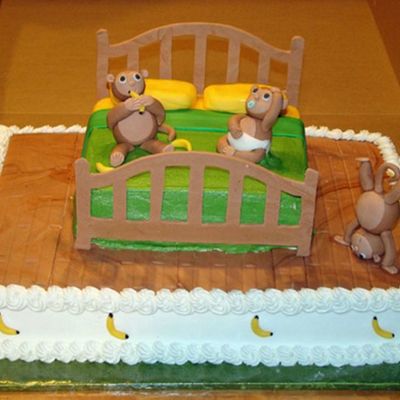 3 Little Monkeys Jumping On A Bed, One Fell Off And Bumped His Head...