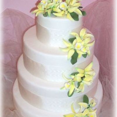 Basic White Fondant With Gumpaste Vanilla Orchids