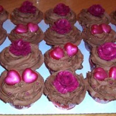 Heart And Rose Cupcakes