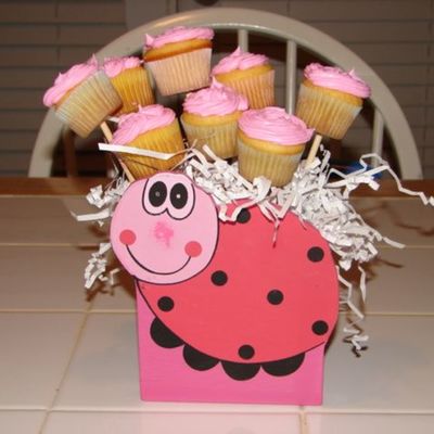 Ladybug Cupcake Bouquet