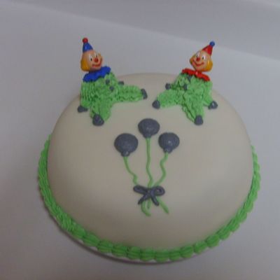 Course 1 Clown Cake