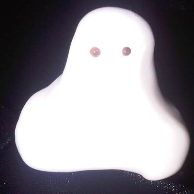 Ghost Cake Pops