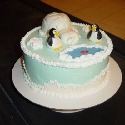 Winter Penguins Cake